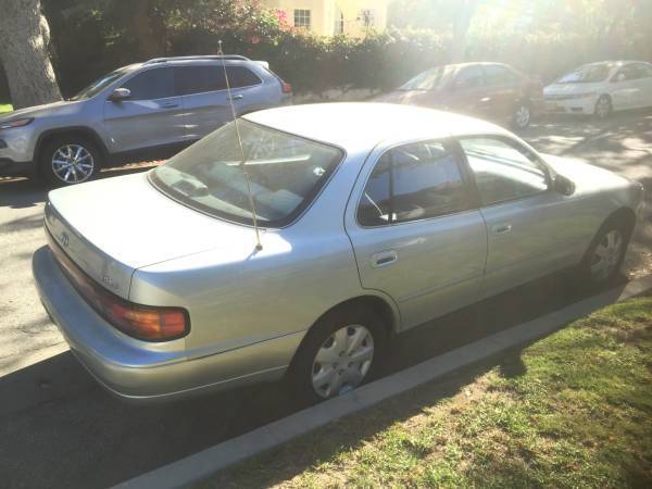 1994 Toyota Camry - photo 2
