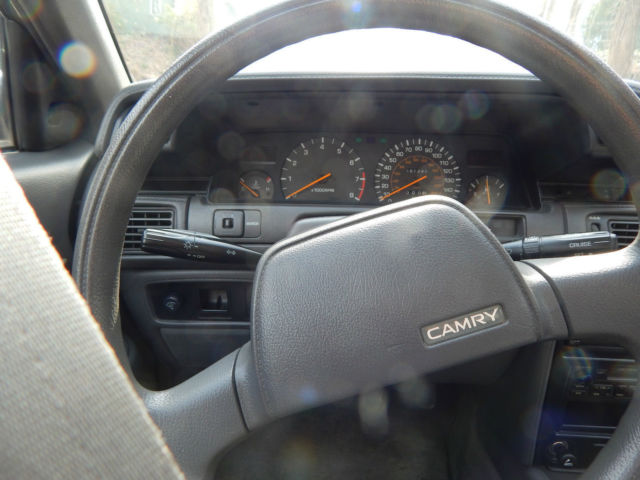 1991 Toyota Camry - photo 6