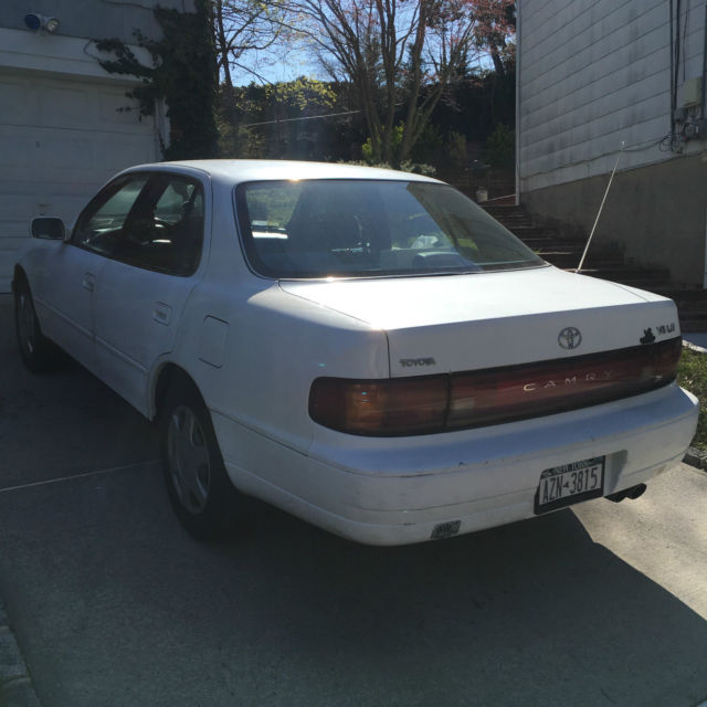 1992 Toyota Camry - photo 2