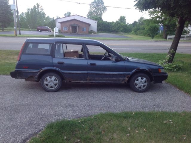 Toyota Corolla alltrac station wagon 146,000 miles, auto, broken gas line. 1992 Toyota Corolla
