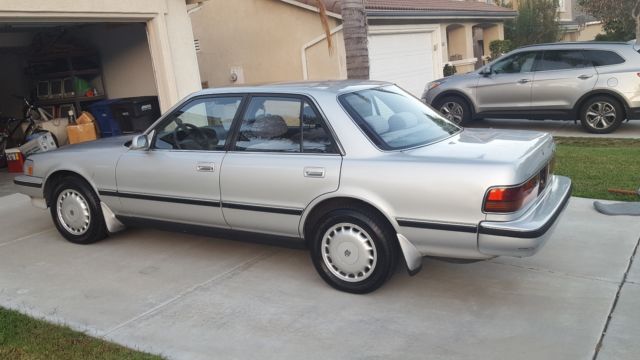 1989 Toyota Cressida Grey Accent and Velour - photo 4