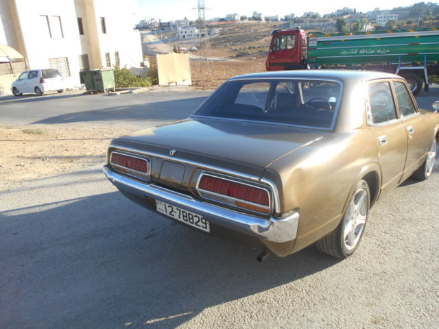1974 Toyota crown - photo 2