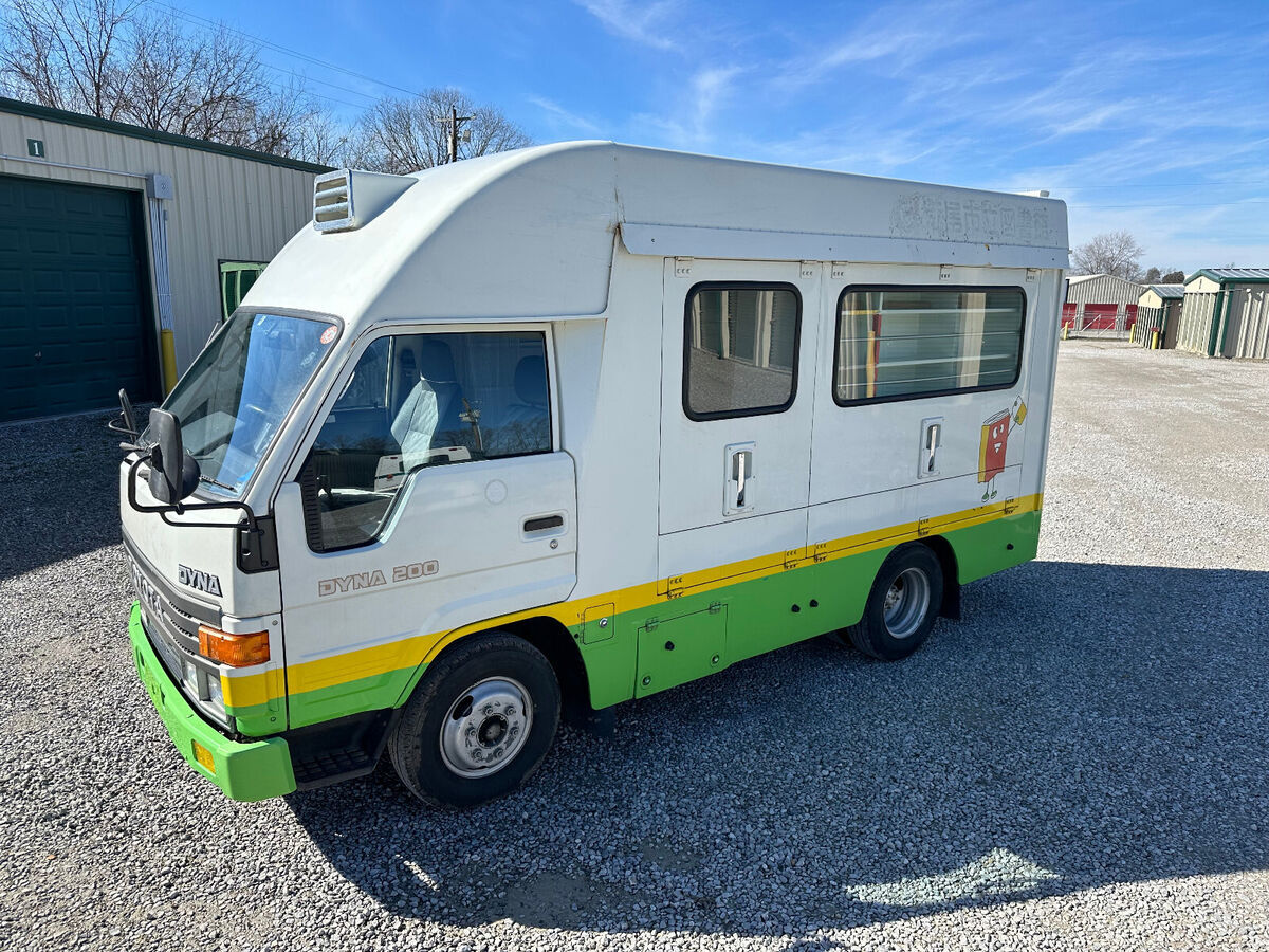 1993 Toyota Dyna 200 - photo 3