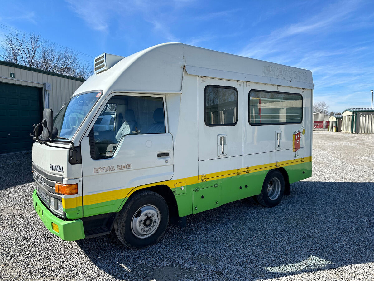 1993 Toyota Dyna 200 - photo 5
