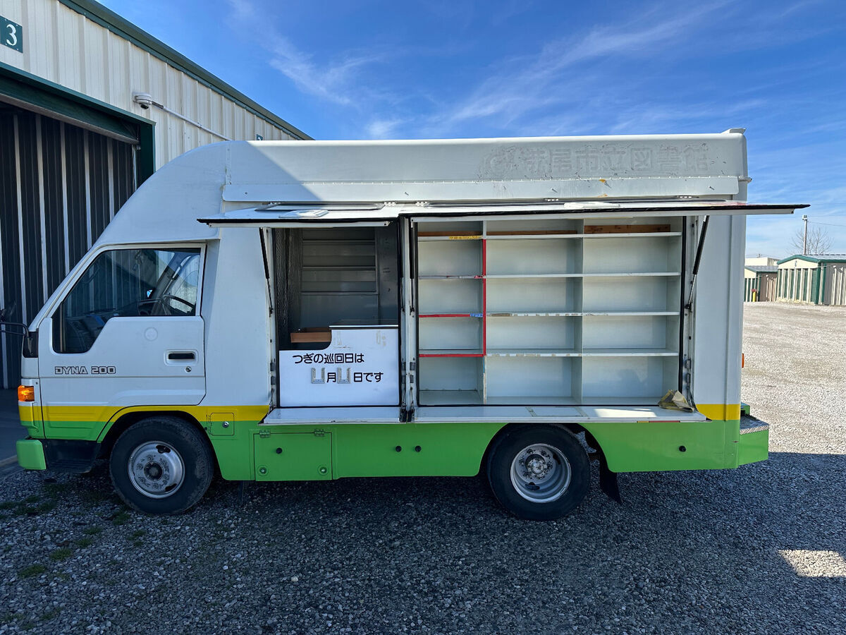 1993 Toyota Dyna 200 - photo 9