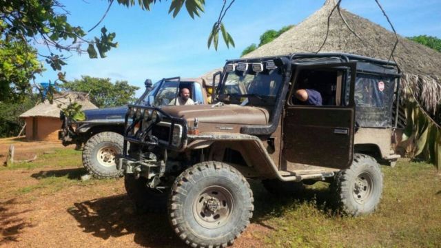 1980 Toyota Land Cruiser FJ 40 RESTO- MOD 1983 - photo 10