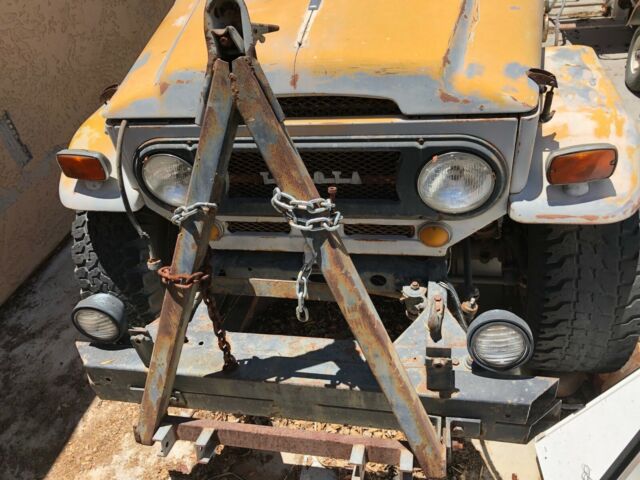 1970 Toyota Land Cruiser Red - photo 2