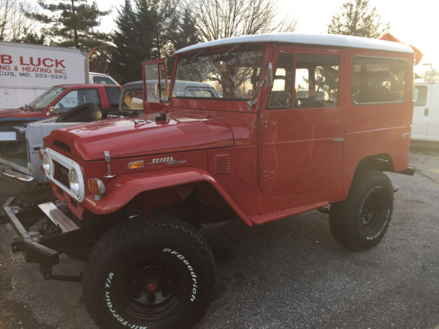 Toyota FJ40, FJ-40 Land Cruiser - RED with Hardtop and extra Soft Doors - Great! 1974 Toyota Land Cruiser FJ-40