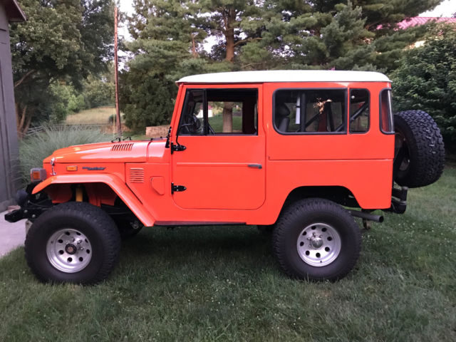 Toyota FJ40 Land Cruiser NO RUST! - Power Steering, 4 Speed 1974 Toyota Land Cruiser FJ-40