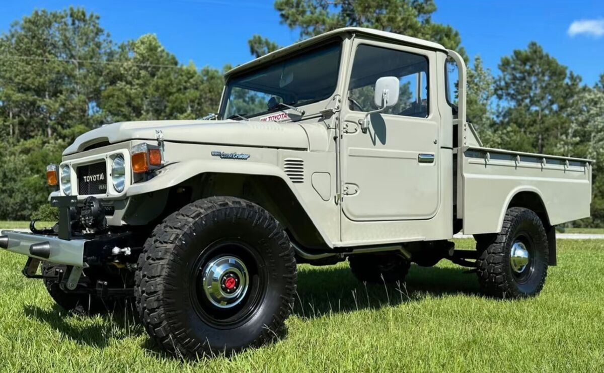 1985 Toyota Land Cruiser - photo 2