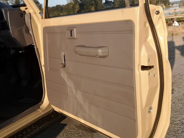 1994 Toyota Land Cruiser - photo 8