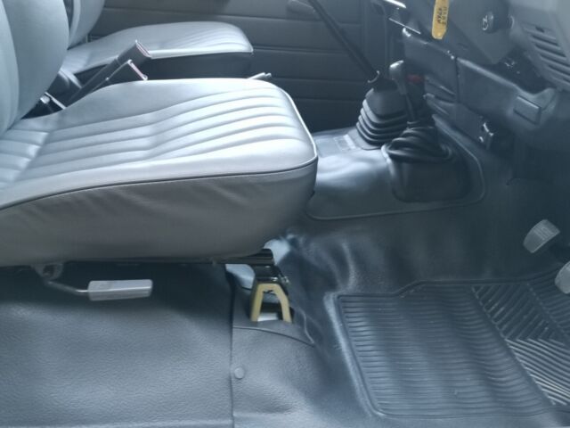 1994 Toyota Land Cruiser - photo 9