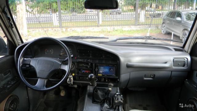 1994 Toyota Land Cruiser Base Sport Utility 4-Door - photo 5