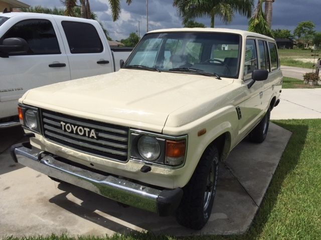 Toyota Land Cruiser fj 60 1985 Toyota Land Cruiser FJ 60