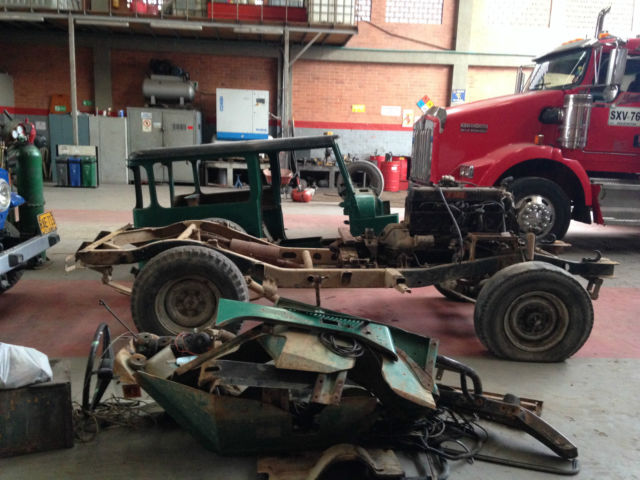1970 Toyota Land Cruiser Fj-40L - photo 2
