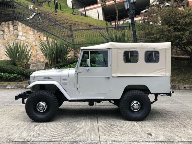 1973 Toyota FJ Cruiser - photo 6