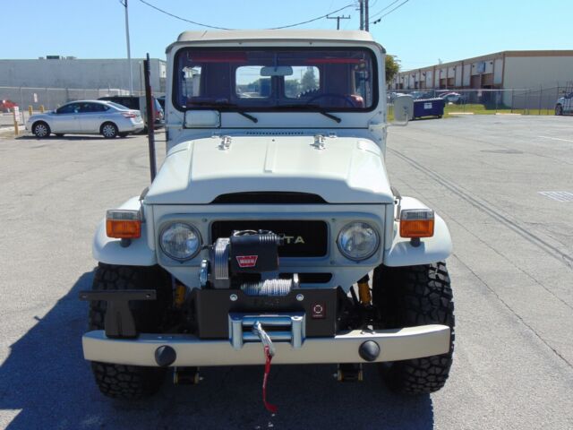 1981 Toyota Land Cruiser FJ43 - photo 2