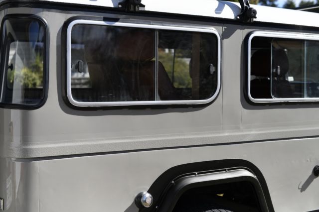 1979 Toyota Land Cruiser Troop Carrier - photo 11