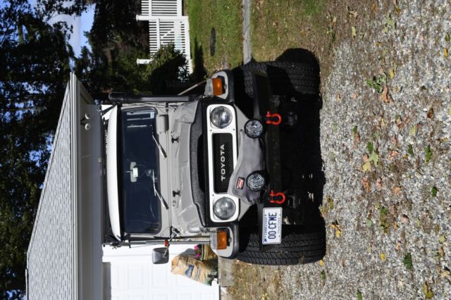1979 Toyota Land Cruiser Troop Carrier - photo 2