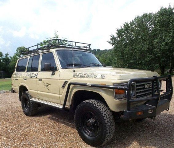 Toyota Land Cruiser FJ60 4WD, Off-Road Customized, SUV, Manual Transmission 1984 Toyota Land Cruiser FJ60
