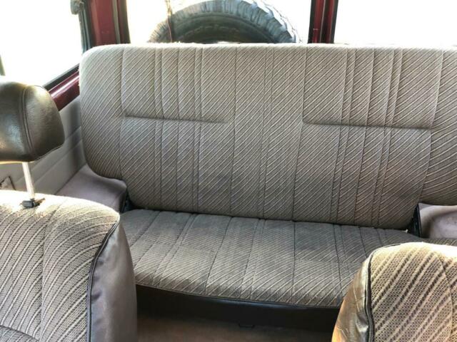 1993 Toyota Land Cruiser FJ70 - photo 12