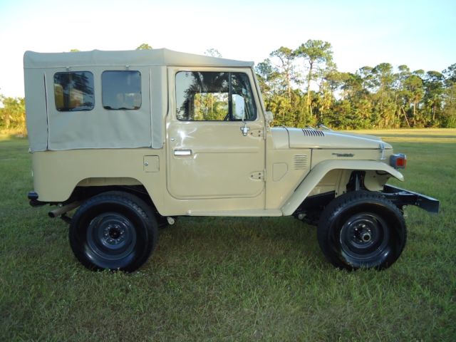 1982 Toyota Land Cruiser FJ-40 - photo 6