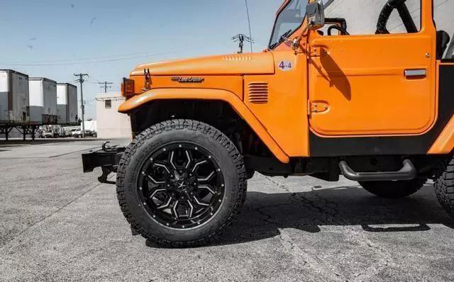 1982 Toyota Land Cruiser FJ 40 - photo 2