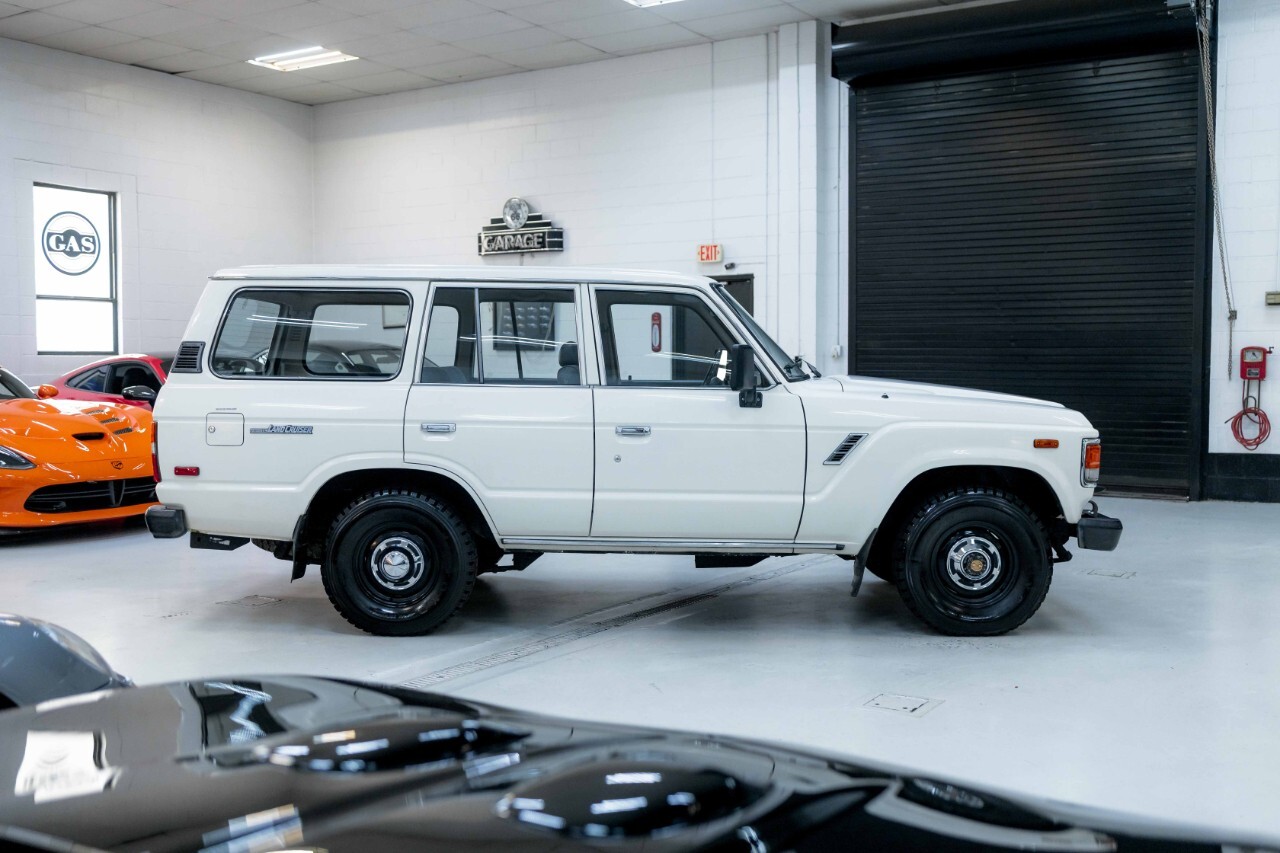 1985 Toyota Land Cruiser FJ60 - photo 6