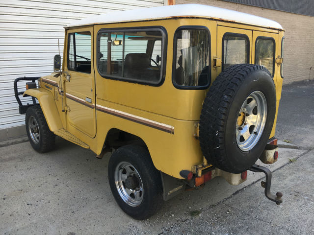 1980 Toyota Land Cruiser LX Factory 6 Seater - photo 3