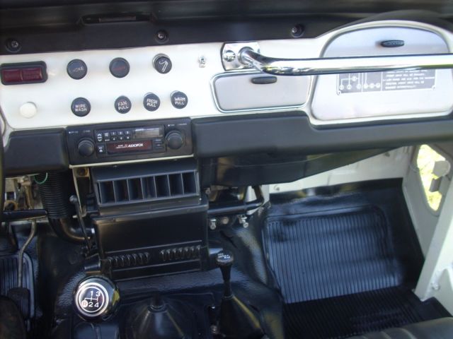 1978 Toyota Land Cruiser FJ40 - photo 11