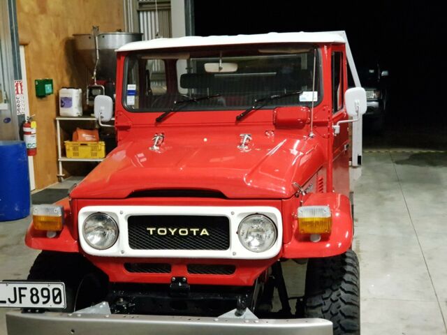 1979 Toyota FJ45 Red - photo 8