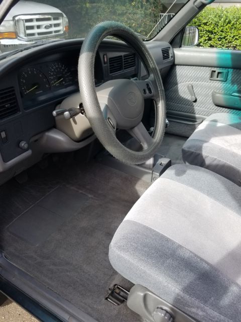 1994 Toyota Pickup - photo 3