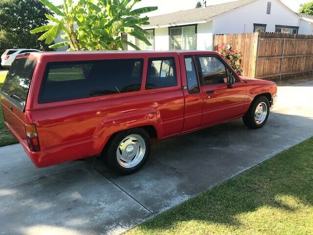 1985 Toyota Hilux - photo 2