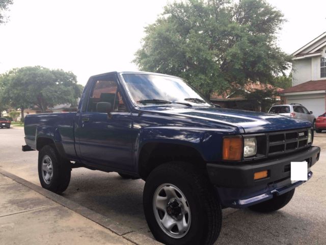 1986 Toyota Pickup - photo 2