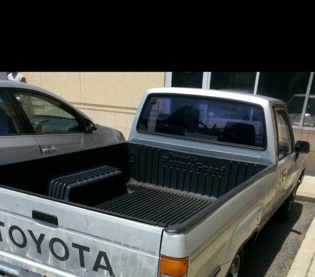 1988 Toyota Other 4 Cylinder EFI 22-RE - photo 2