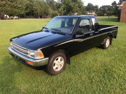 1991 Toyota Pickup Truck Deluxe