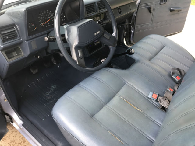 1988 Toyota Pickup 2WD 4,Cyl 22R 4,Speed Low Miles Only 141K - photo 7