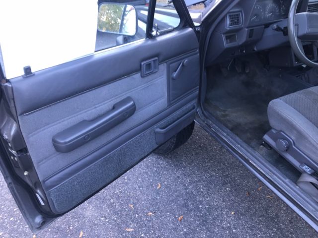 1987 Toyota Pickup 4x4 - photo 12