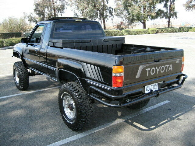 1988 Toyota SR5 Pick-Up SR5 - photo 2
