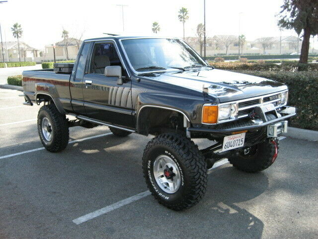 1988 Toyota SR5 Pick-Up SR5 - photo 9