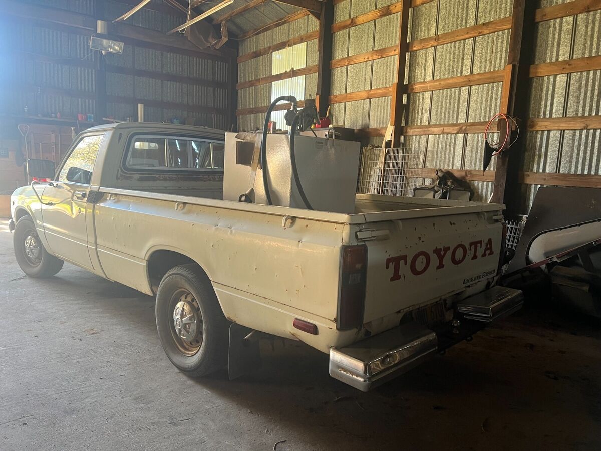1979 Toyota 1/2 Ton Pickup - photo 7