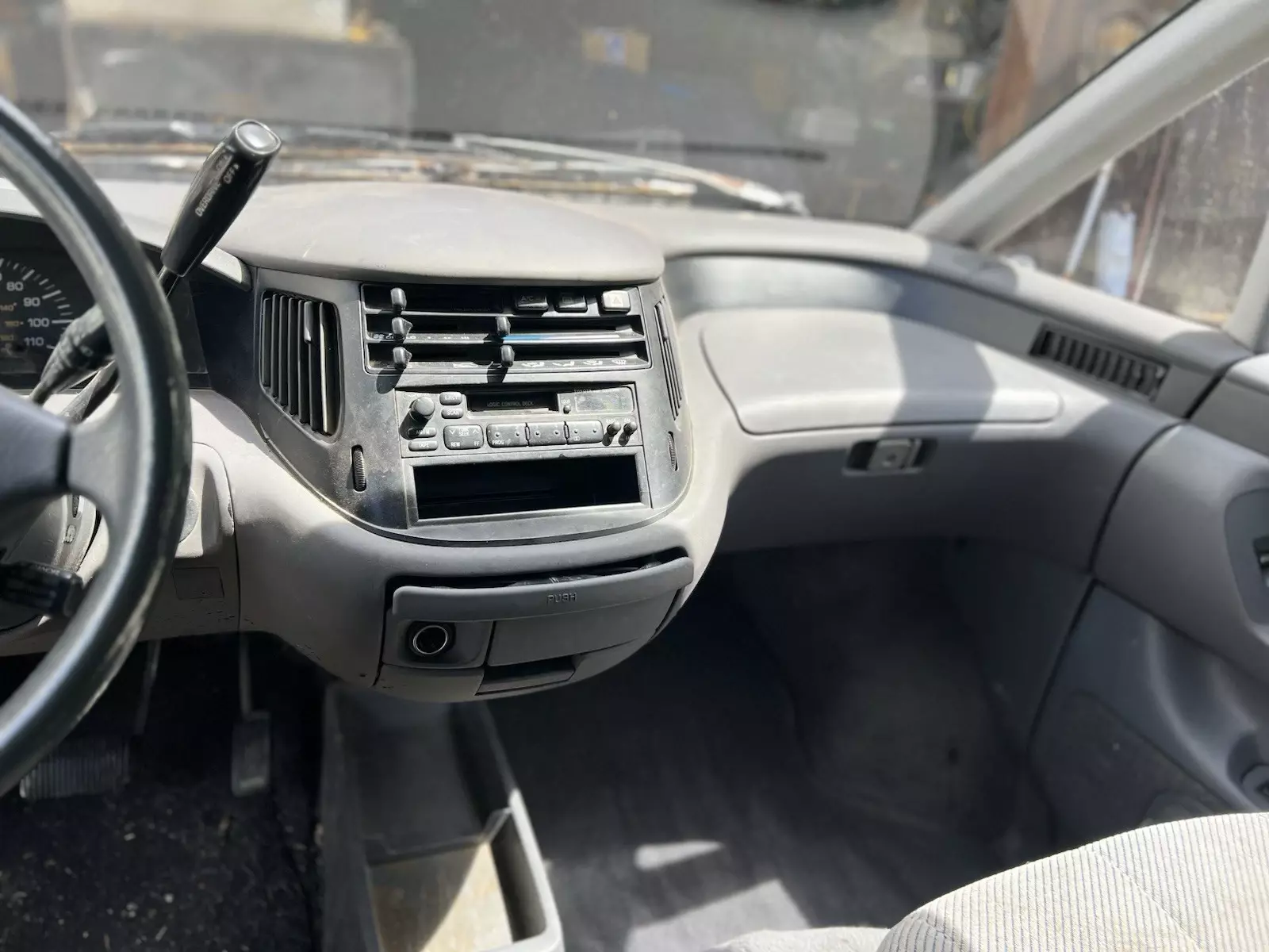 1992 Toyota Previa LE - photo 5