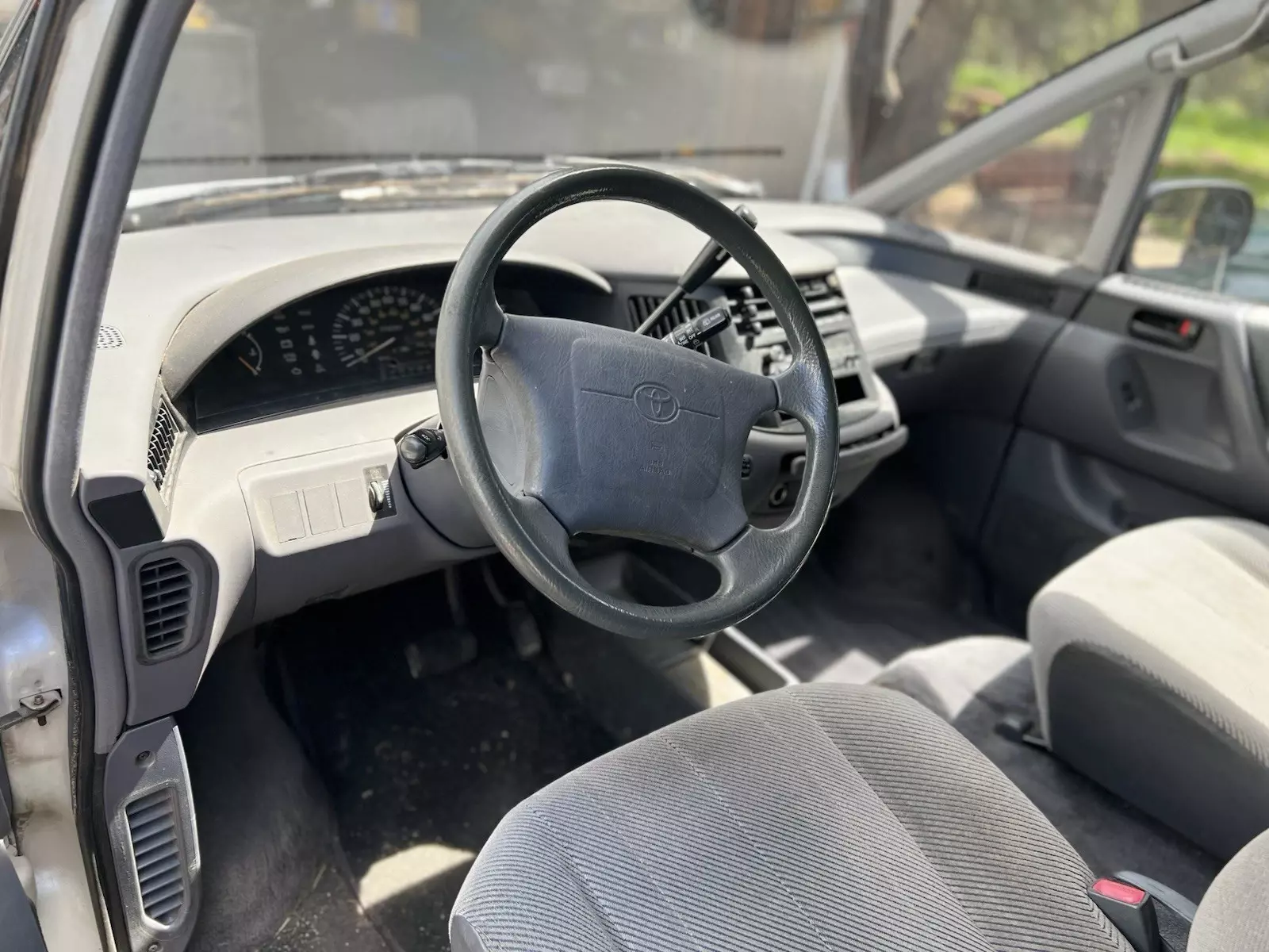 1992 Toyota Previa LE - photo 6