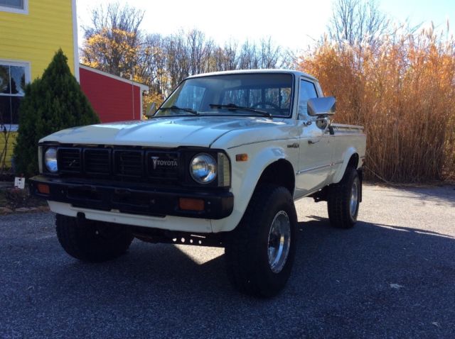 Toyota truck 4x4 Hilux Tacoma 1979 1980 20R 1980 Toyota Tacoma 4cyl base