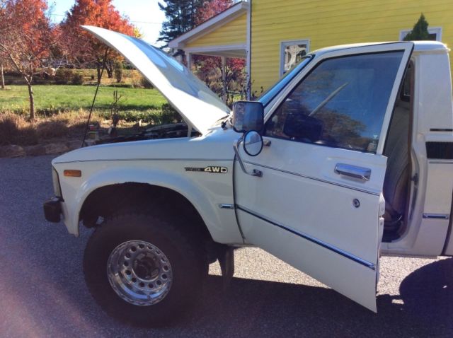 1980 Toyota Tacoma 4cyl base - photo 5