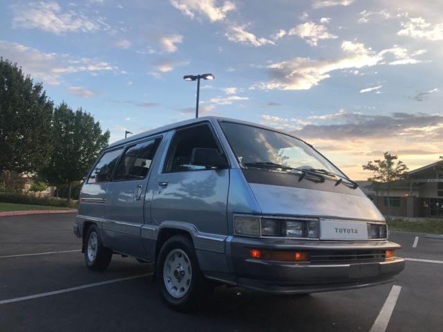 TOYOTA VAN 1989 LE SUPER CLEAN NO RESERVE !! 1989 Toyota Other LE