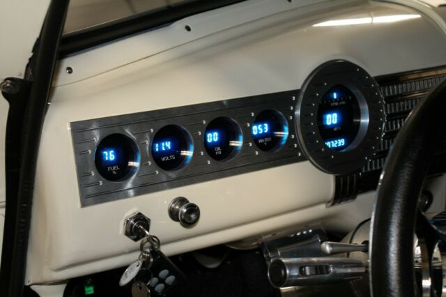 1941 Chevrolet Street Rod Beautiful Custom Restoration - 170 Pics 3 Videos - photo 11