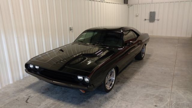 1970 Dodge Challenger 392 Hemi Restomod - photo 12