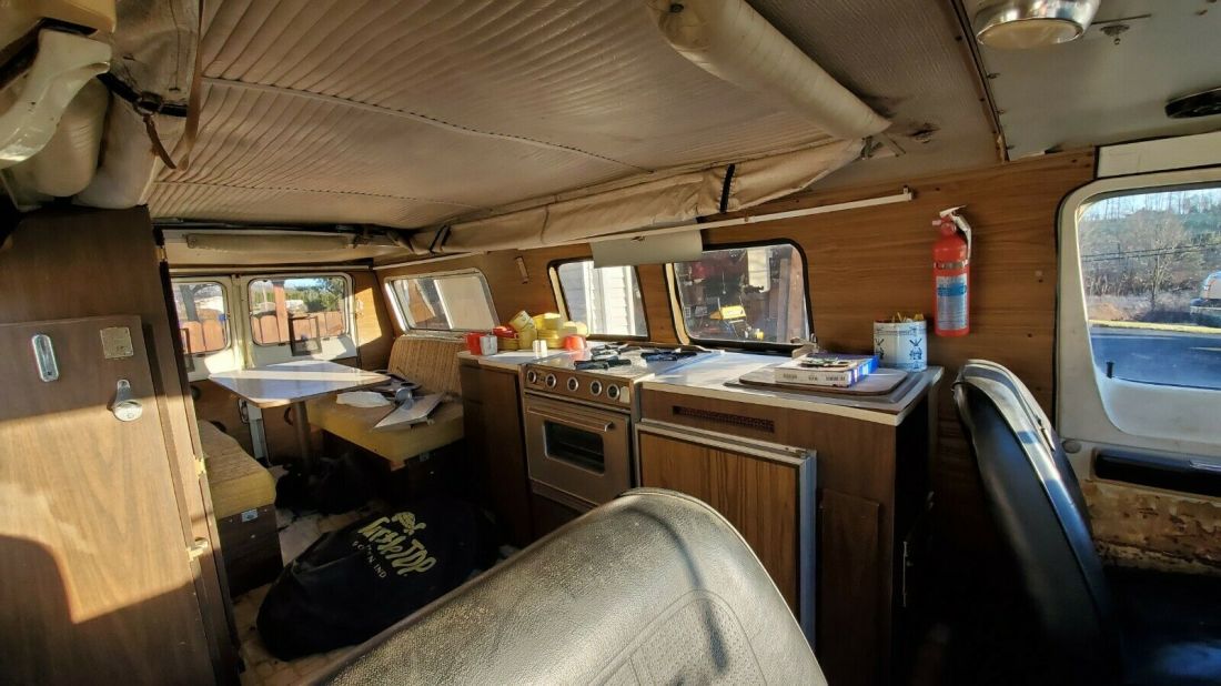 1974 Dodge B200 - photo 12