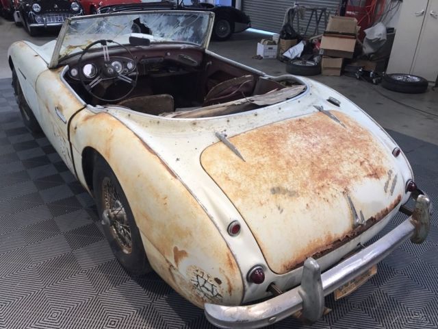 1962 Austin Healey 3000 1962 AUSTIN HEALEY 3000 MK 2 BT-7. TRIPLE-CARB ROADSTER. - photo 12